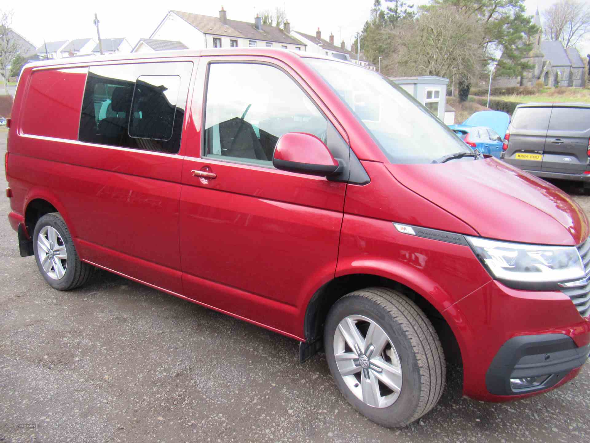 6 Seat Kombi, Reversing Camers, Detachable towbar